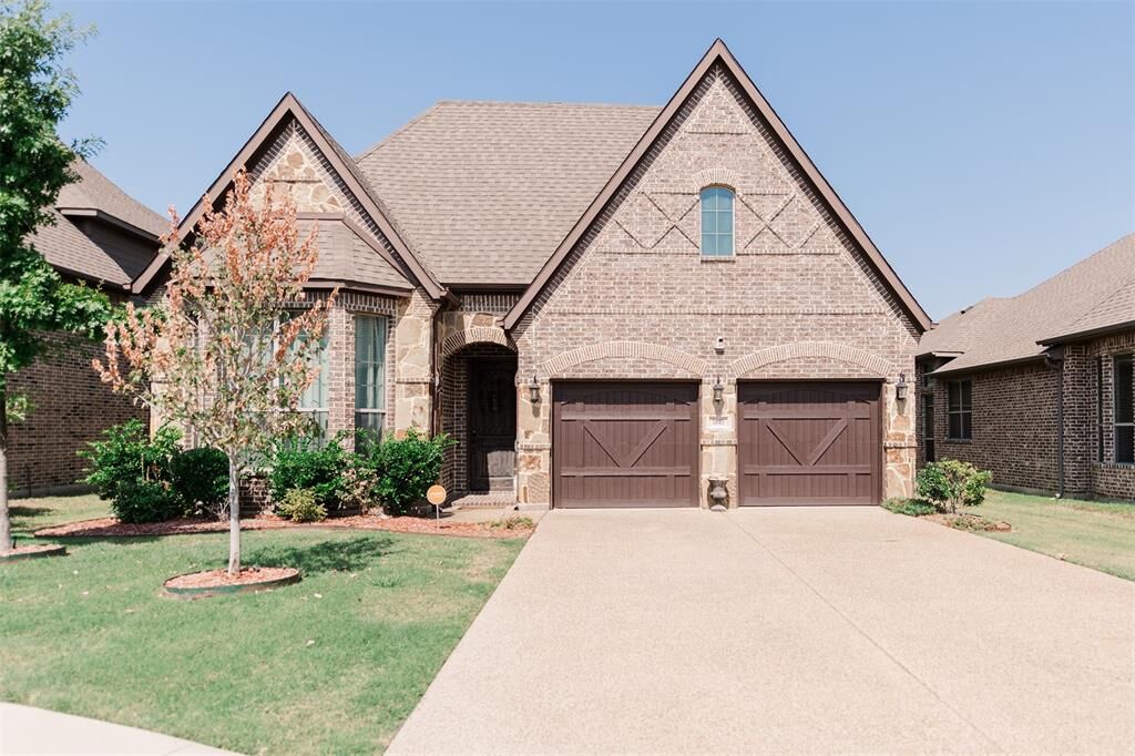 Property Photo: 1645 Trowbridge Circle TX 75032