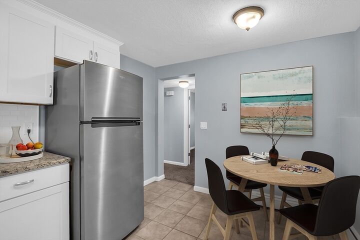 Property Photo: 2 Town House Ln 8 MA 01720