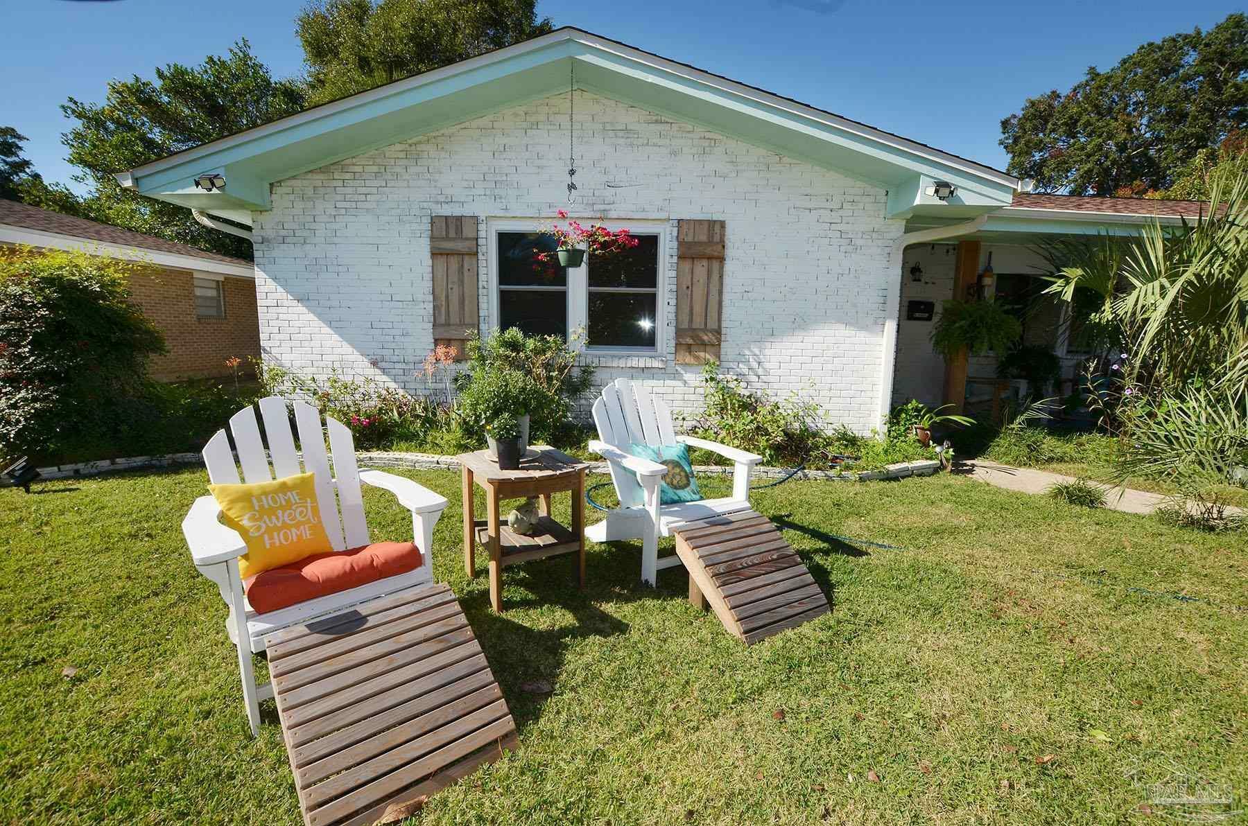 Property Photo:  6151 Jasmine Rd  FL 32504 