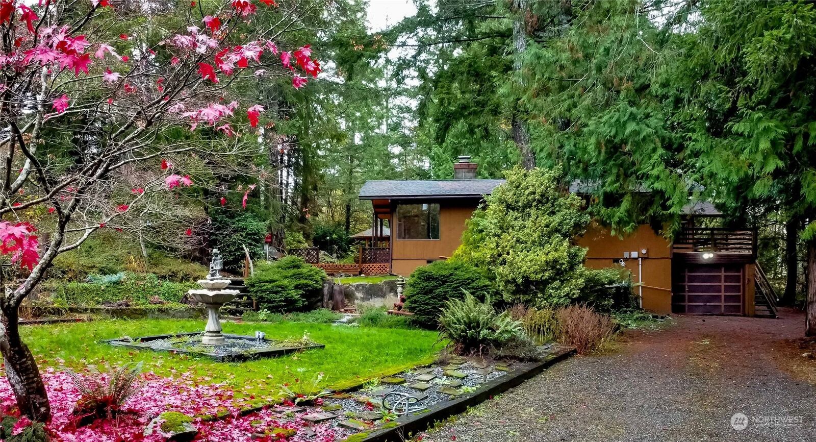 Property Photo: 31 E Lombard Road S WA 98546