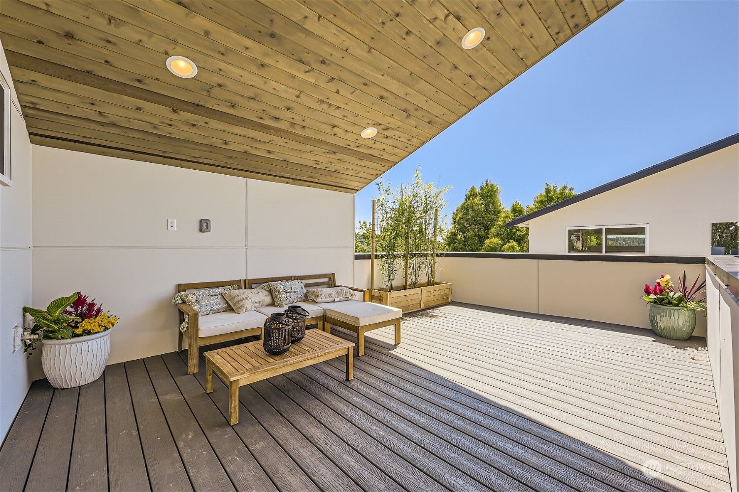 Property Photo: 1127 NW 61st Street B WA 98107