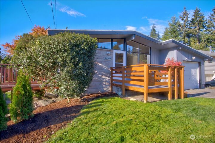 Property Photo: 23304 66th Avenue W WA 98043