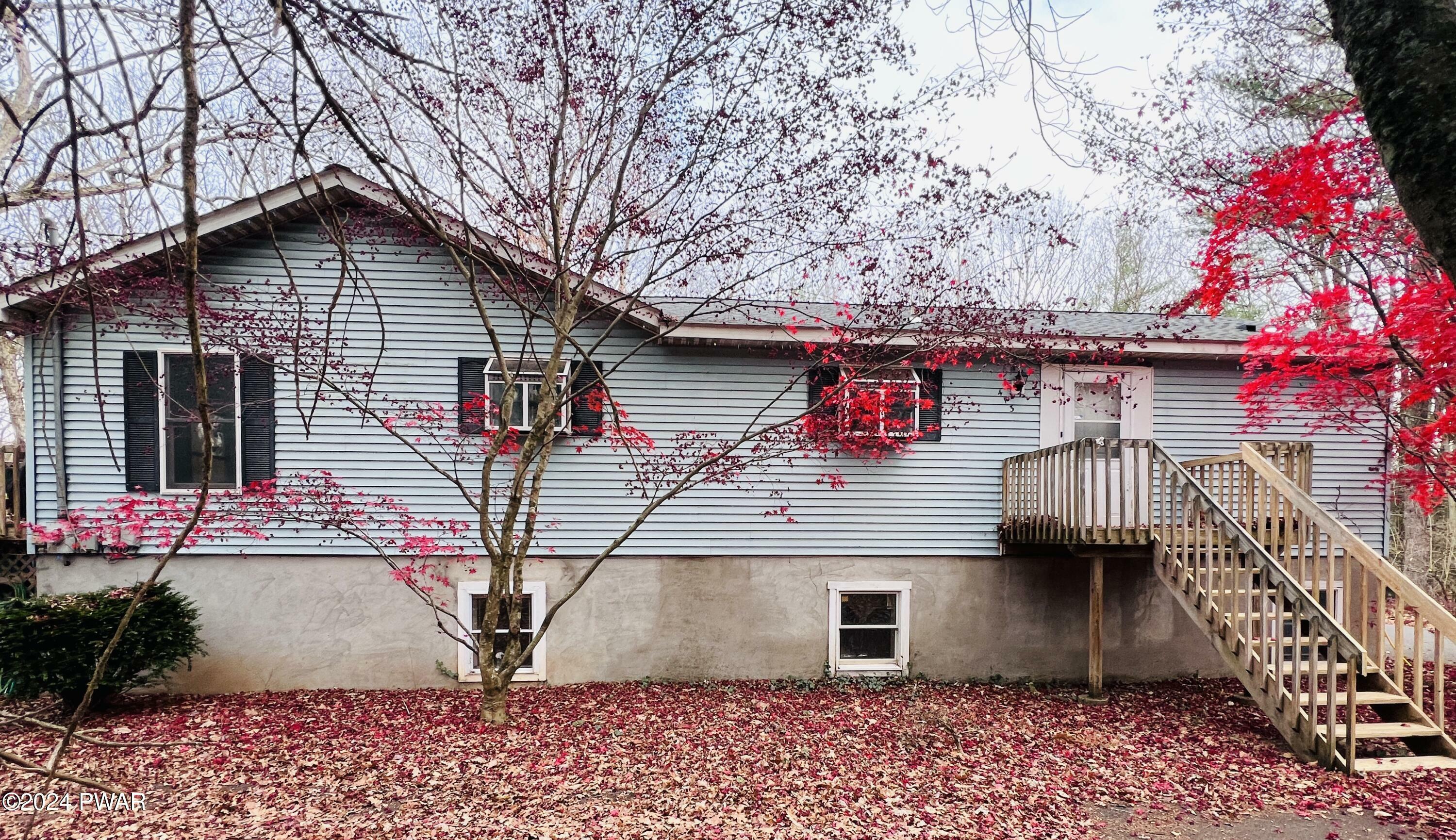 Property Photo:  413 Leisure Loop Loop  PA 18337 