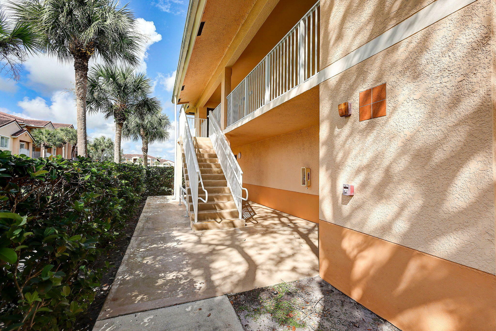 Property Photo:  261 SW Palm Drive 202  FL 34986 