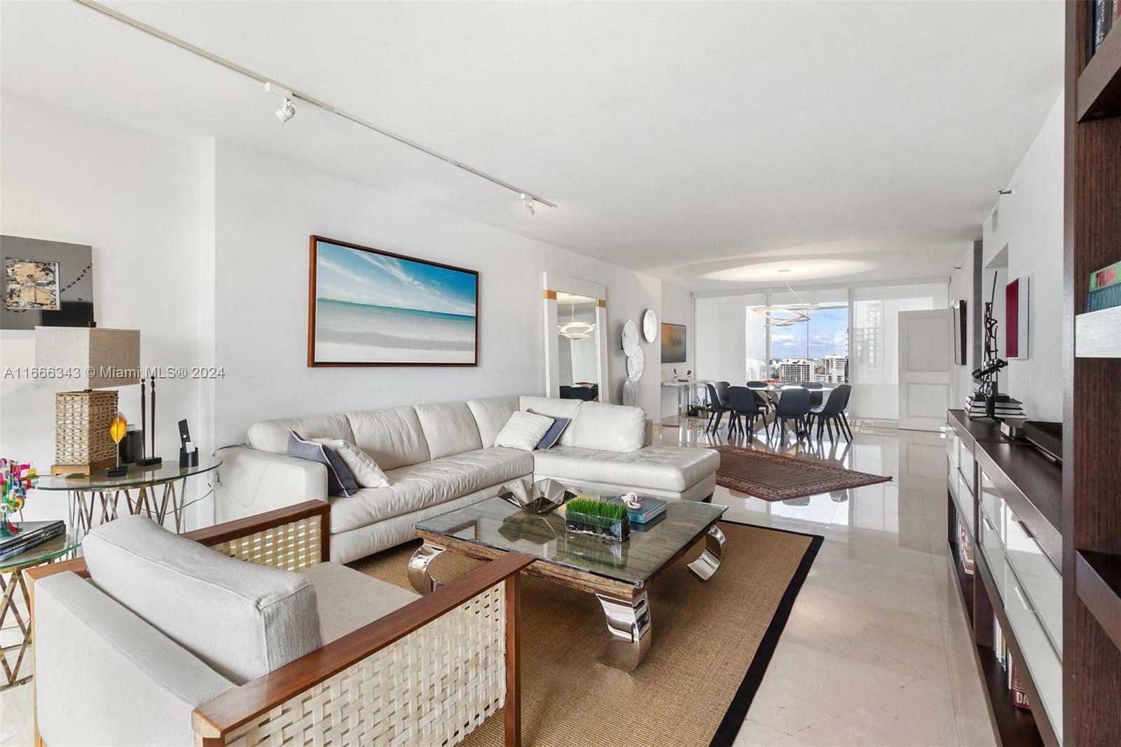 Property Photo:  1541 Brickell Ave C3206  FL 33129 