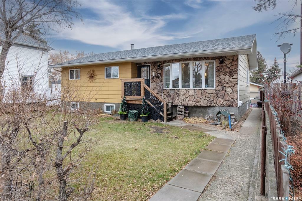 Property Photo:  154 Coteau Street W  SK S6H 5C5 