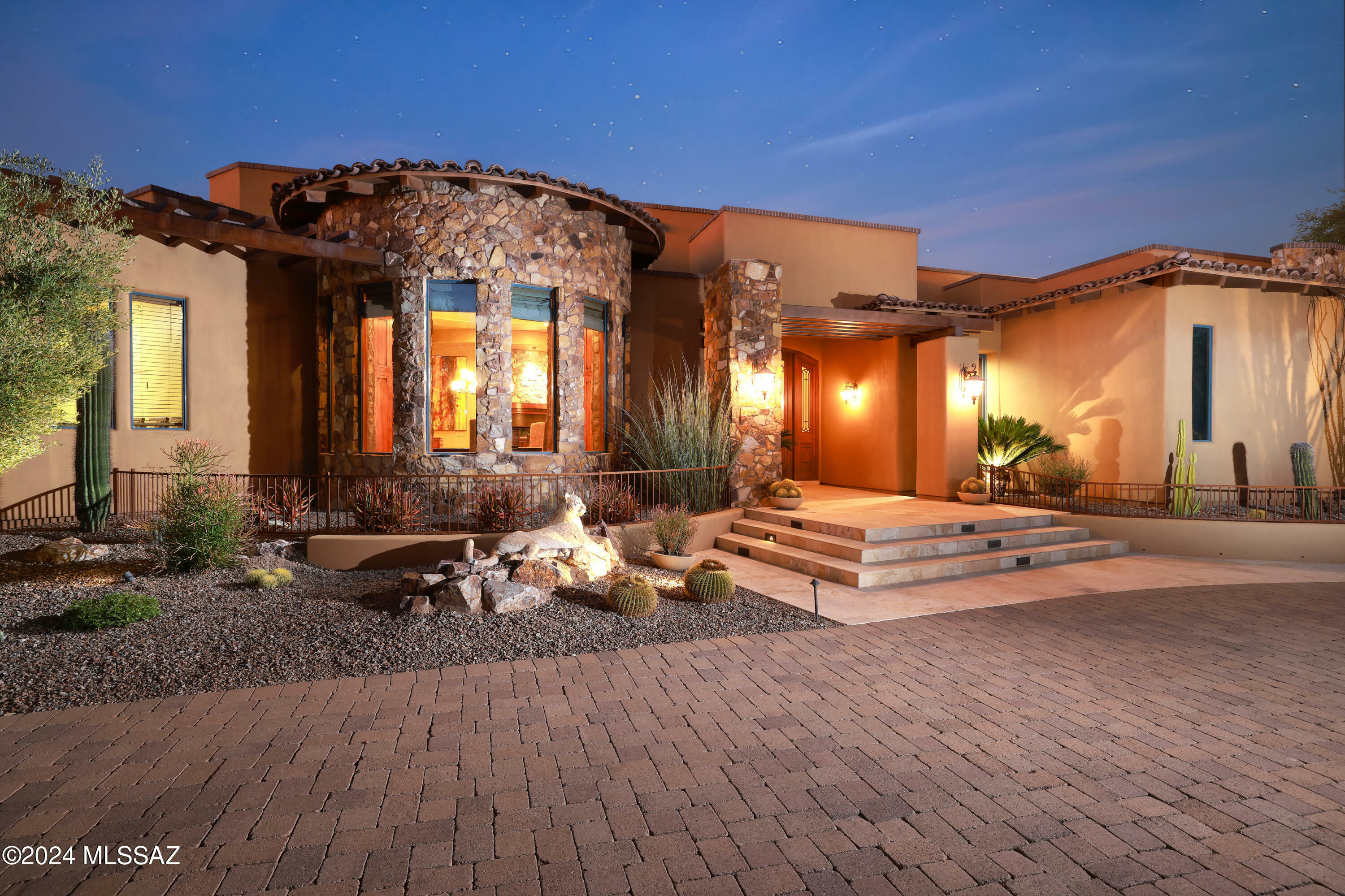 Property Photo:  14133 N Hohokam Village Place  AZ 85755 