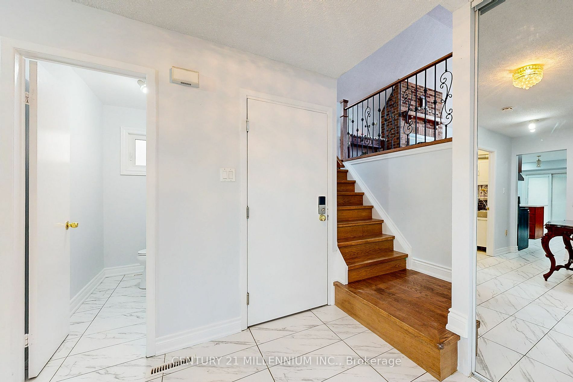 Property Photo:  2274 Chapman Crt  ON L1X 2E8 