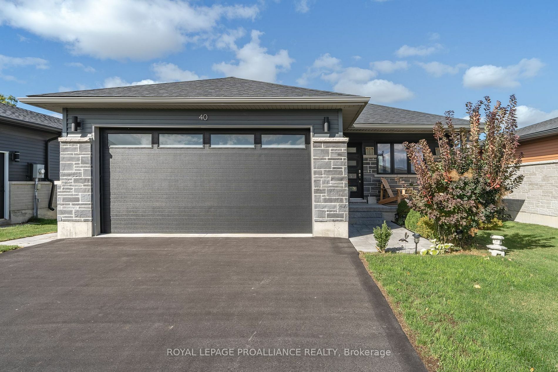 Property Photo:  40 Lehtinen Cres  ON K8P 0H4 