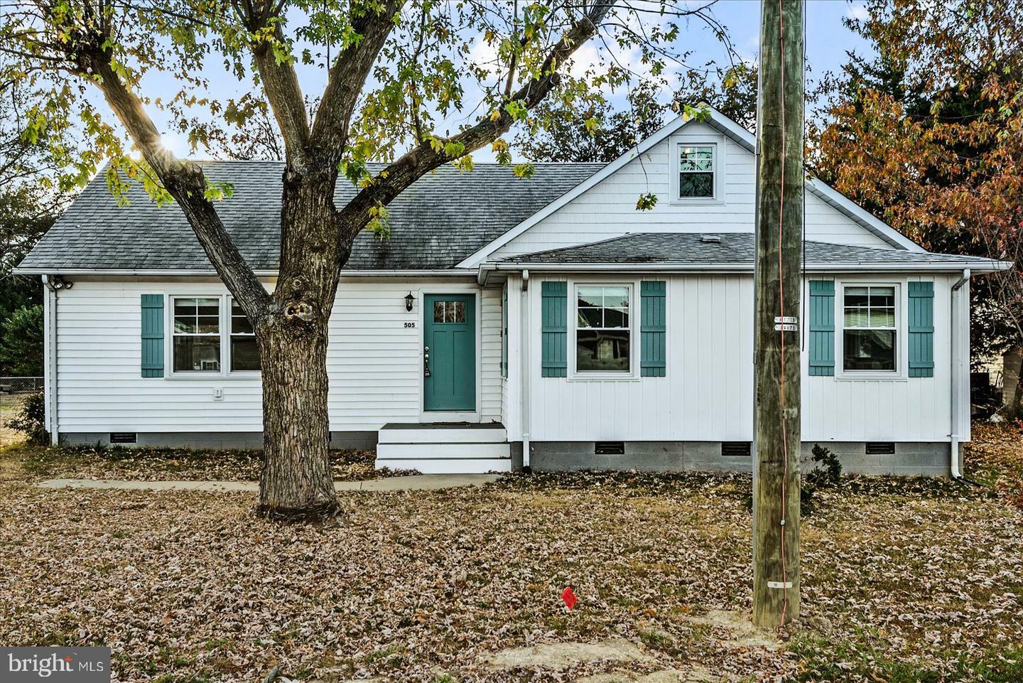 Property Photo:  505 Monroe Bay Avenue  VA 22443 