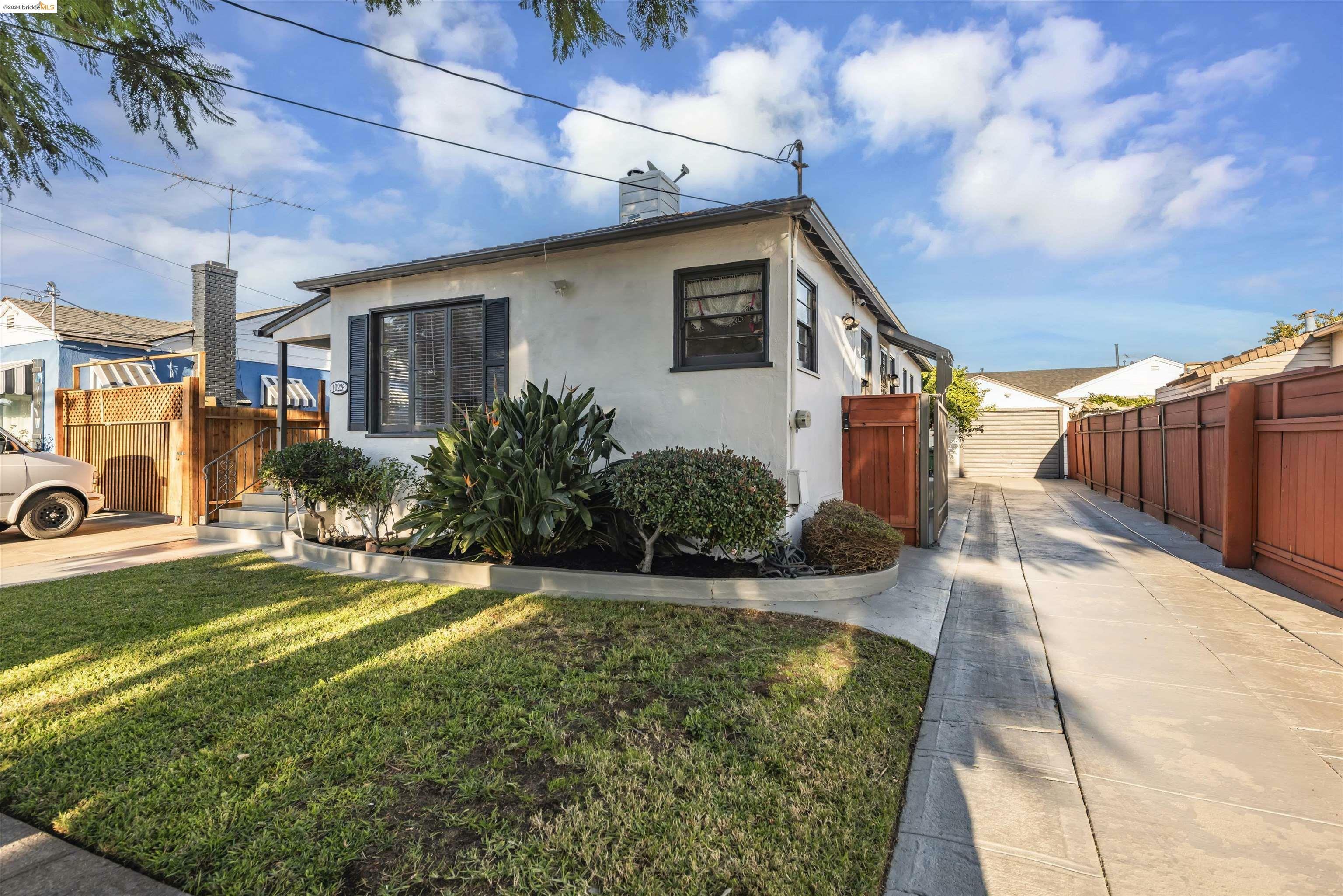 Property Photo:  10226 Royal Ann St  CA 94603 