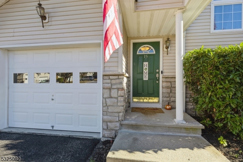 Property Photo:  15 Kristen Ct  NJ 07419 