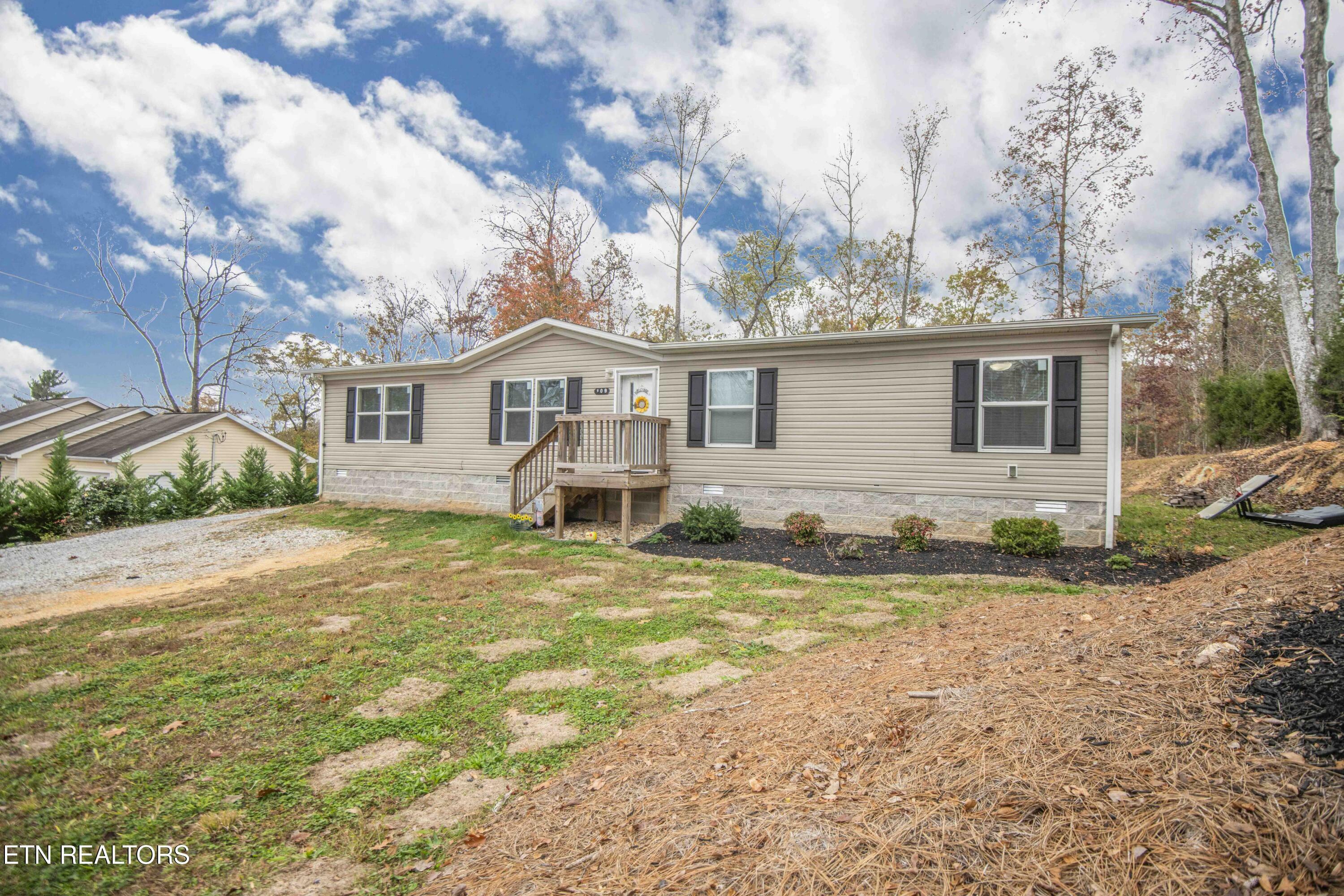 Property Photo:  109 Winding Tr  TN 37748 