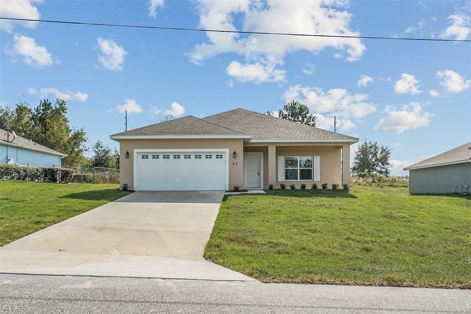 Property Photo:  44 W Lynnhaven Place  FL 34434 