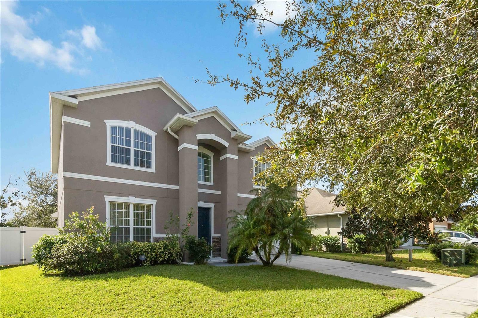 Property Photo:  530 Michigan Estates Circle  FL 34769 