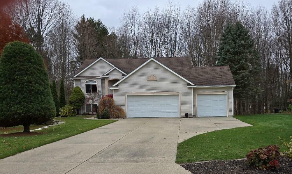 Property Photo:  11093 Timberline Drive  MI 49401 