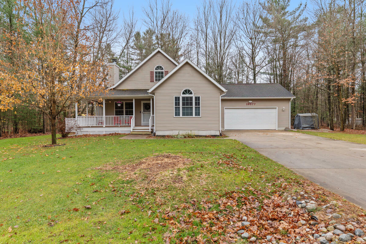 Property Photo:  19077 Macdonald Lane  MI 49307 