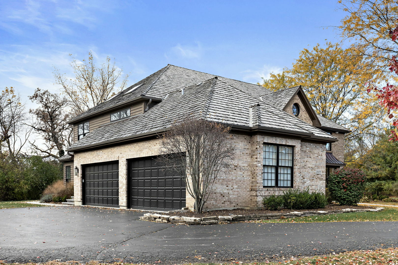 Property Photo:  28679 W Heritage Oaks Road  IL 60010 