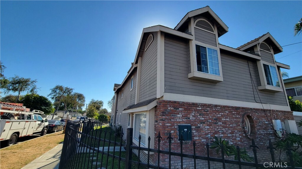 Property Photo:  2400 W Commonwealth Avenue  CA 92833 