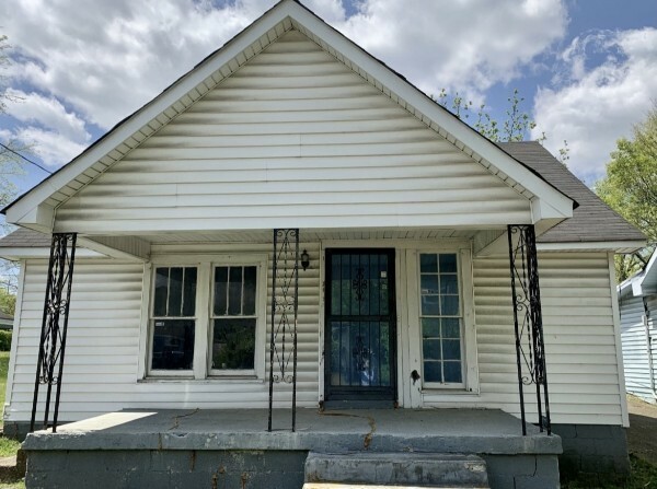 Property Photo:  725B 28th Ave N  TN 37208 