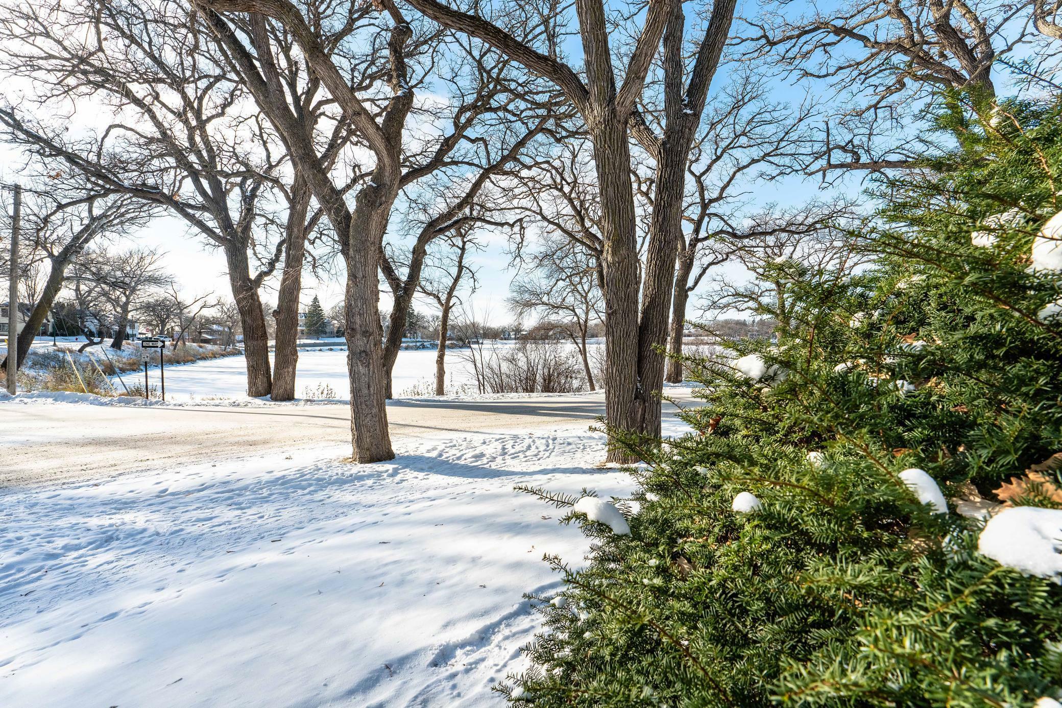 Property Photo:  408 E Lakeside Drive  MN 56537 