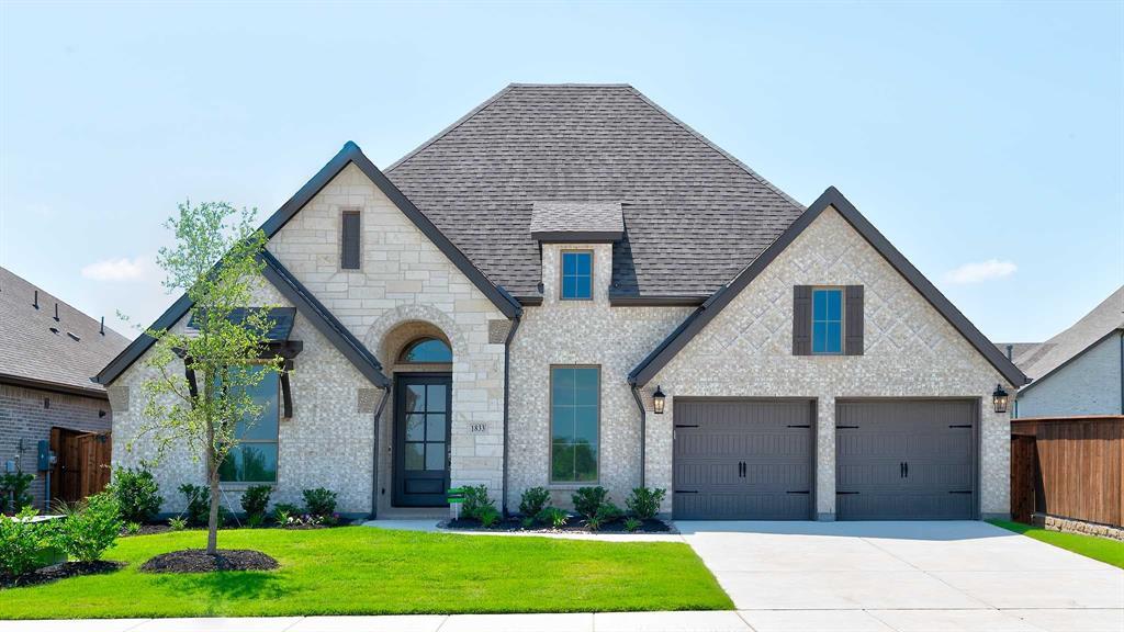 Property Photo: 1833 Park Vista Way TX 76065