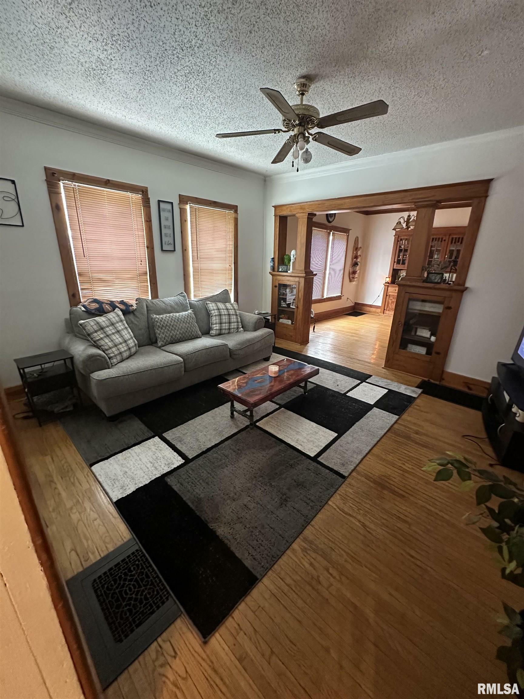 Property Photo:  1086 N Cedar Street  IL 61401 