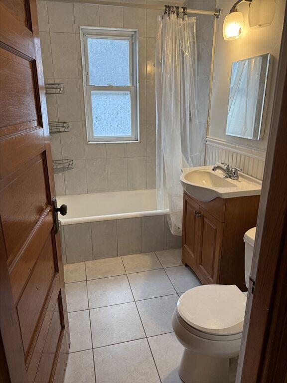 Property Photo:  184 Grant Ave 3  MA 02155 