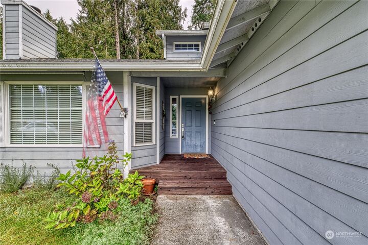 Property Photo: 22200 Sea Vista NE WA 98370