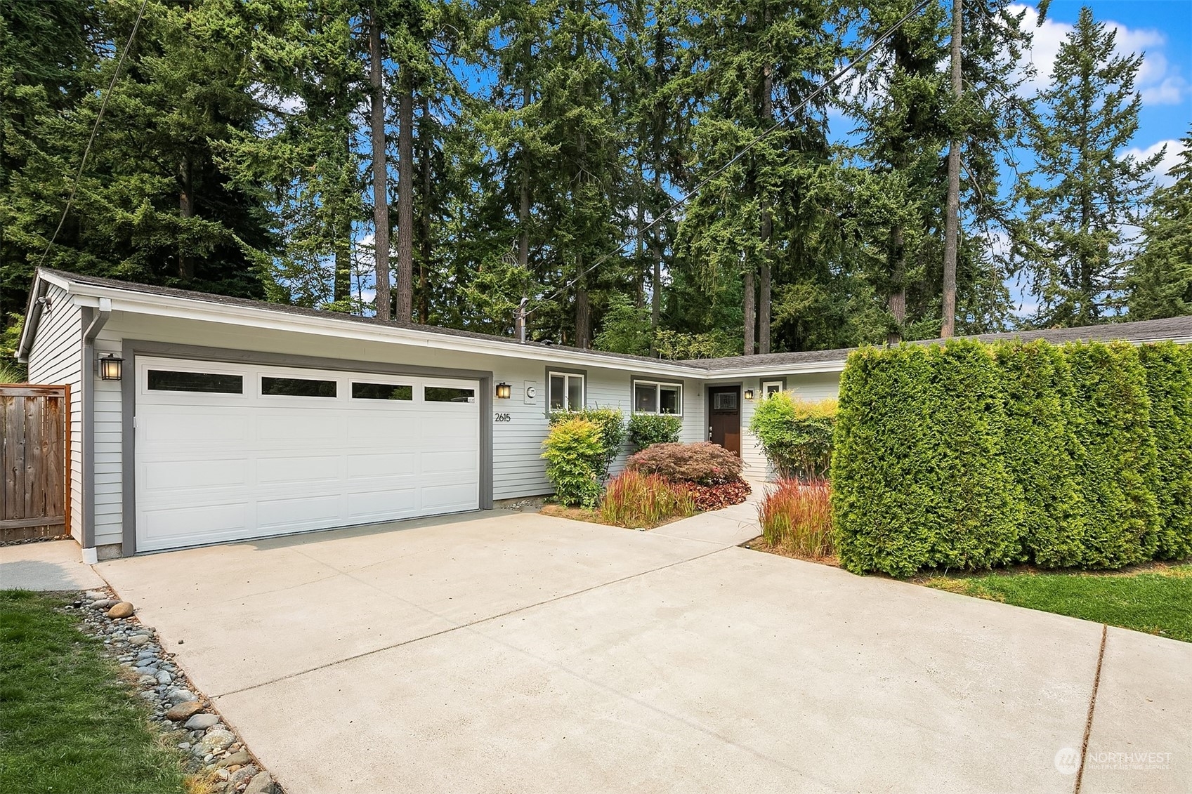 2615 162nd Avenue NE  Bellevue WA 98008 photo