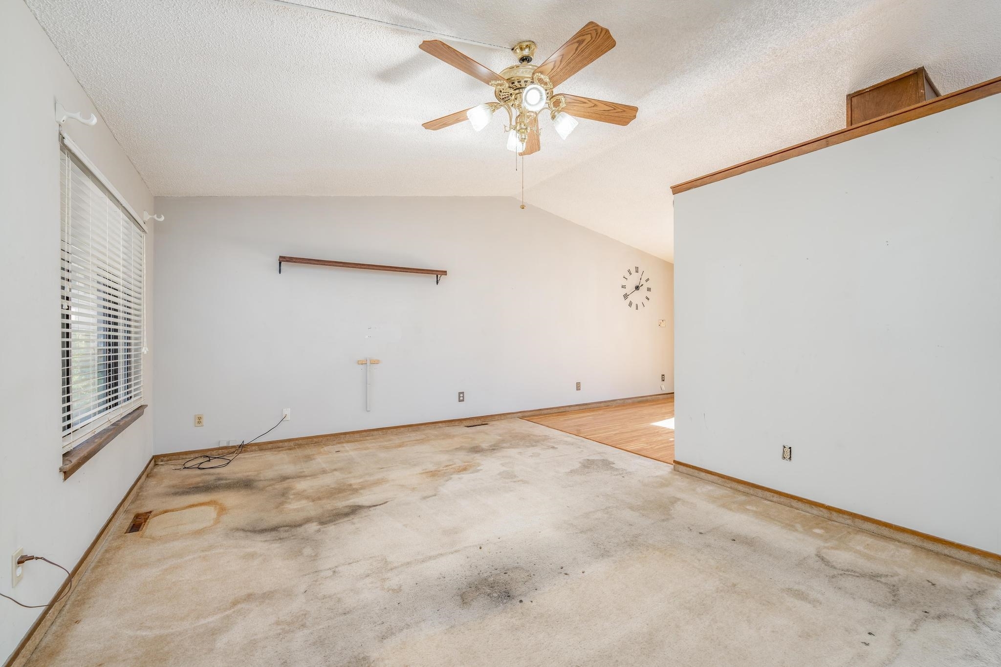 Property Photo:  100 N Summitlawn Cir  KS 67212 