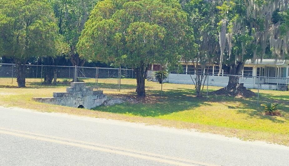 Property Photo:  387 Crescent Lake Shore Dr  FL 32112 