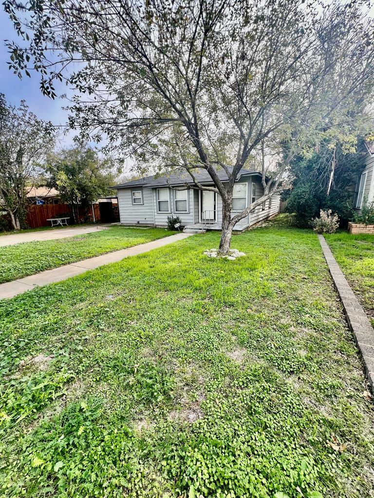 Property Photo:  1909 Bailey St  TX 76901 