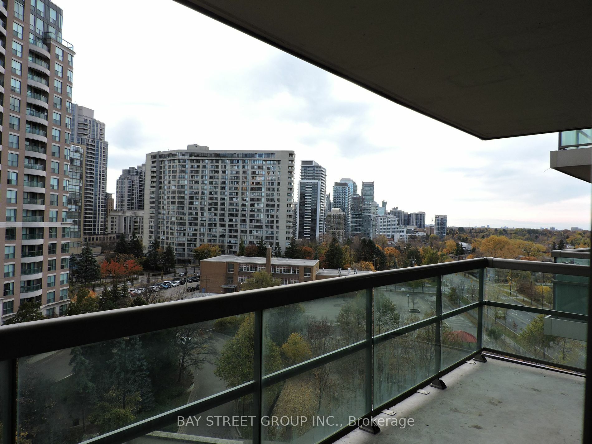 Property Photo:  503 Beecroft Rd 905  ON M2N 0A3 