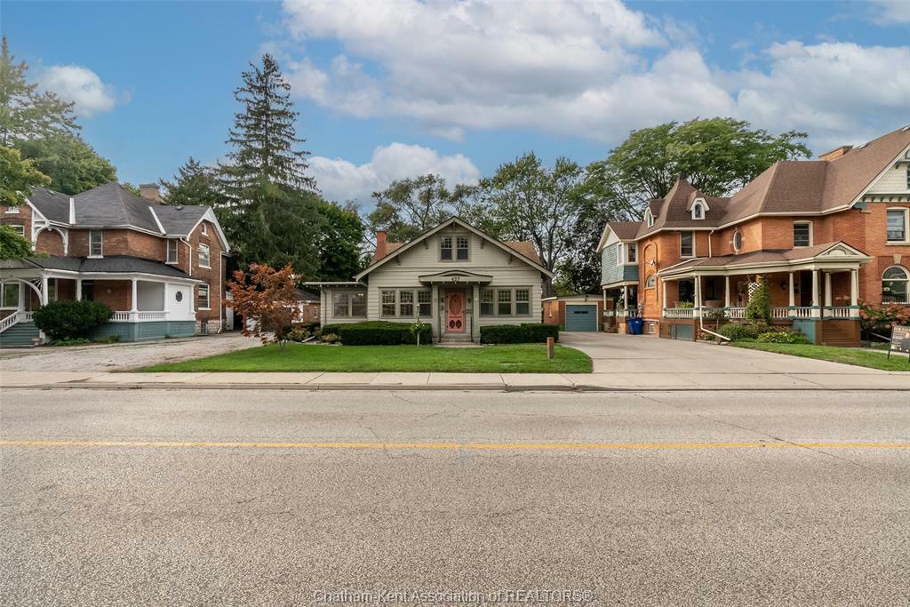 Photo de la propriété:  427 King Street West  ON N7M 1G3 