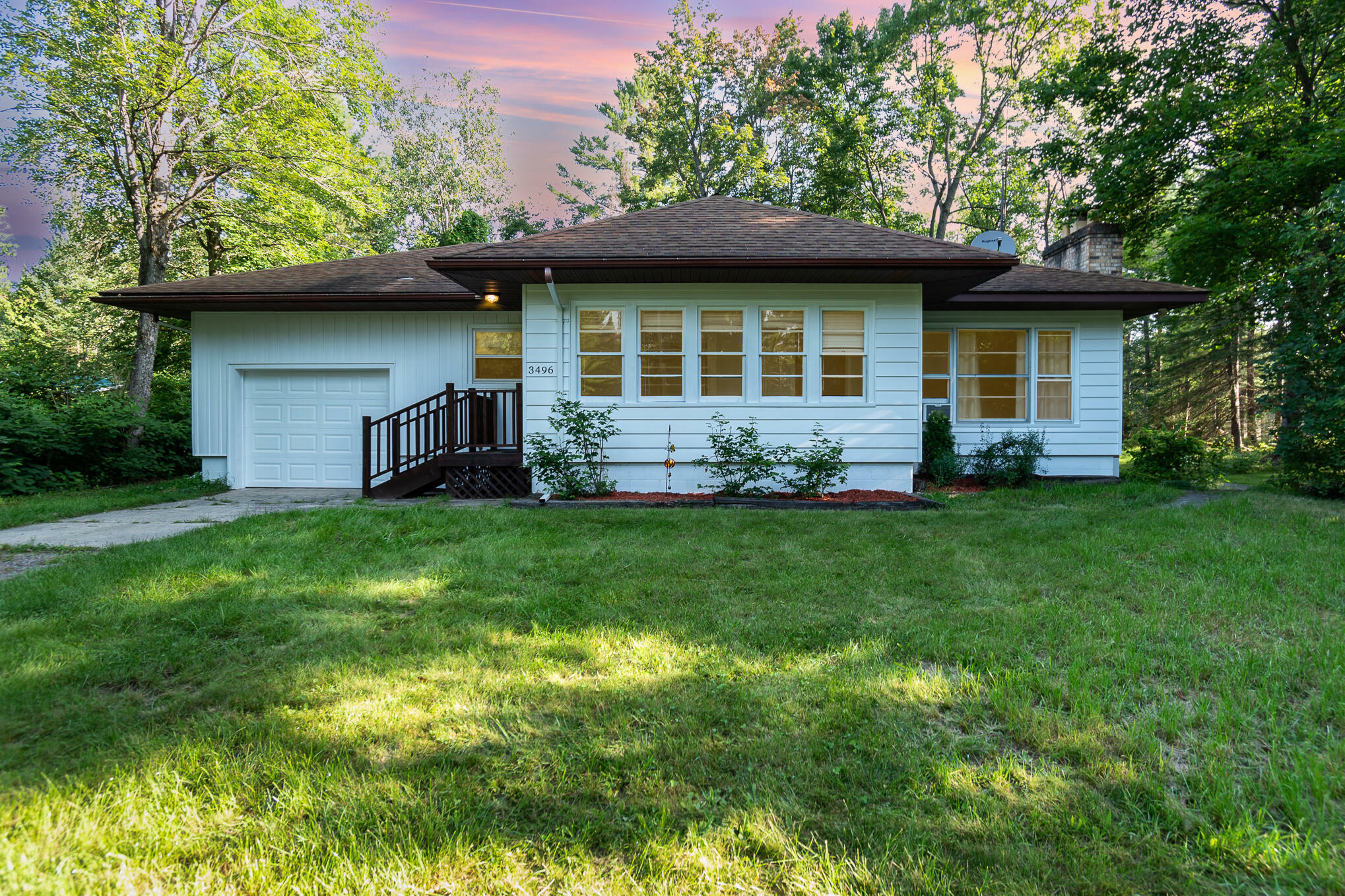 Property Photo:  3496 Pine Acres Road  MI 48737 