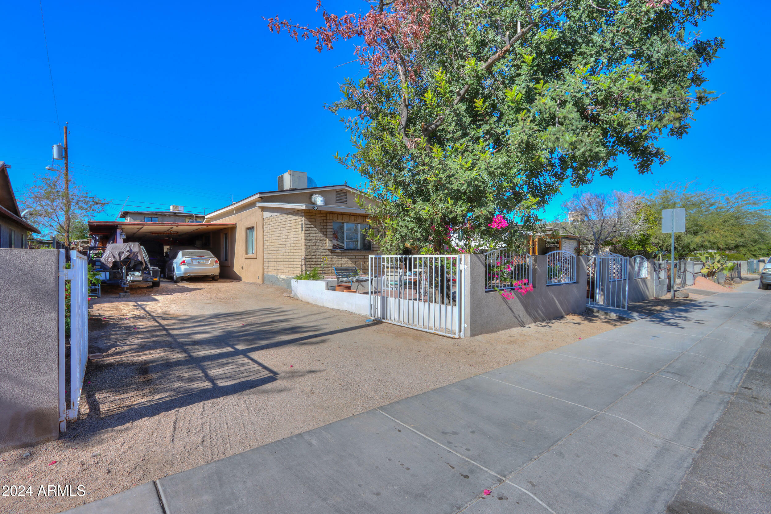 Property Photo:  8204 S Calle Sahuaro --  AZ 85283 