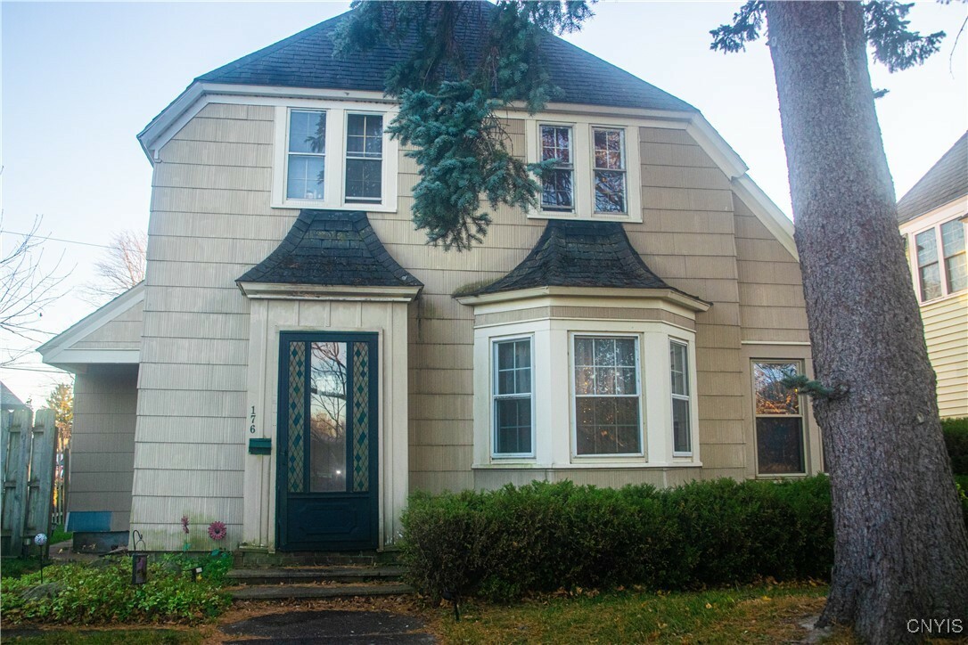 Property Photo:  176 Conway Terrace  NY 13126 