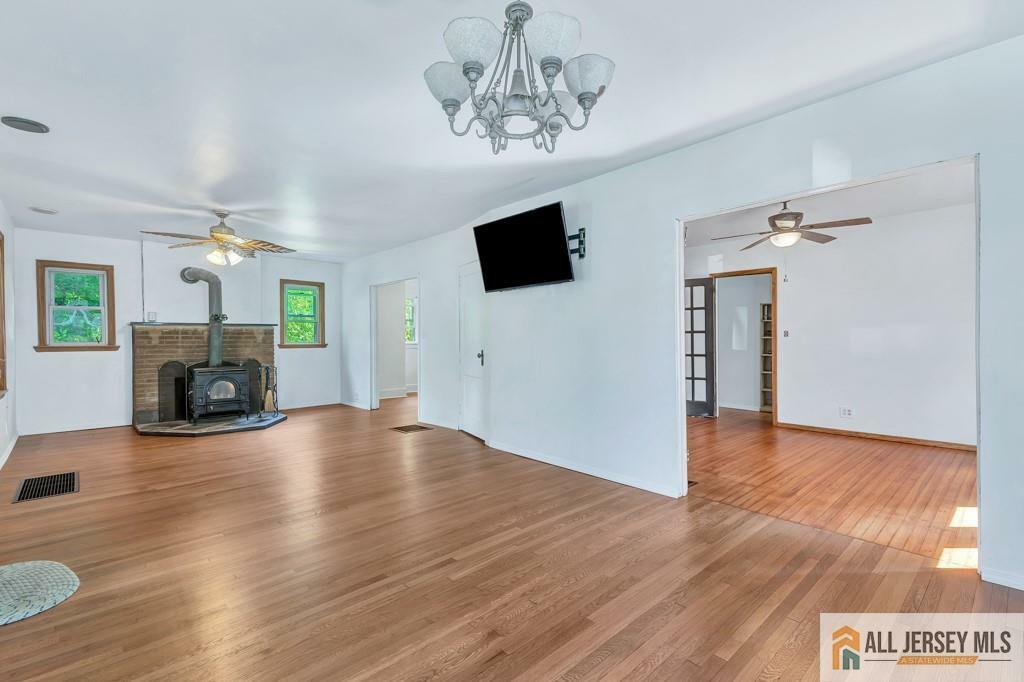 Property Photo:  622 N Washington Avenue  NJ 08812 