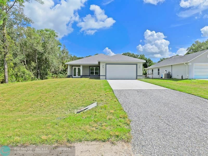 Property Photo:  8666 100th Ave  FL 32967 