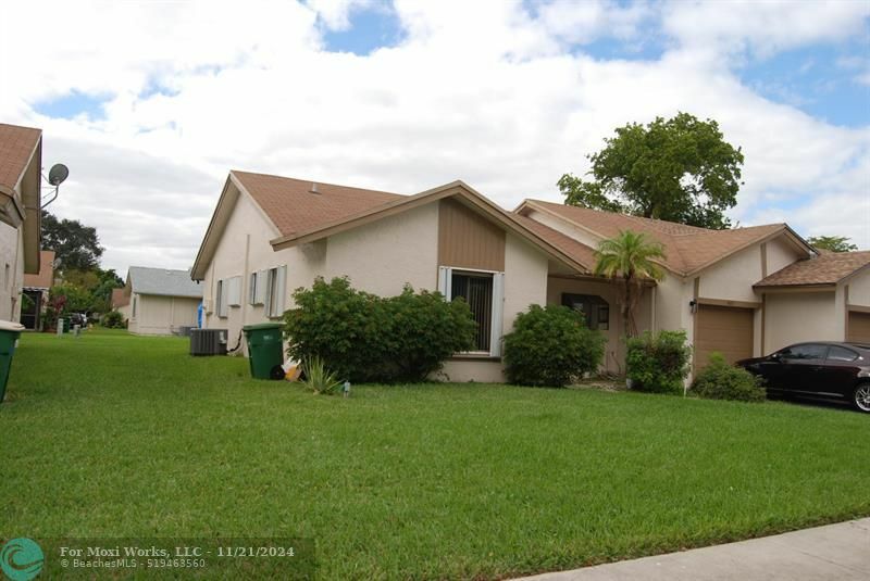 Property Photo:  6013 NW 78th Way 6013  FL 33321 