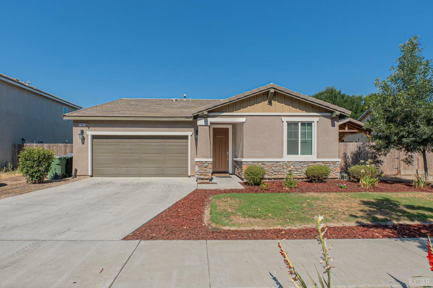 1083 Opal Avenue  Lemoore CA 93245 photo