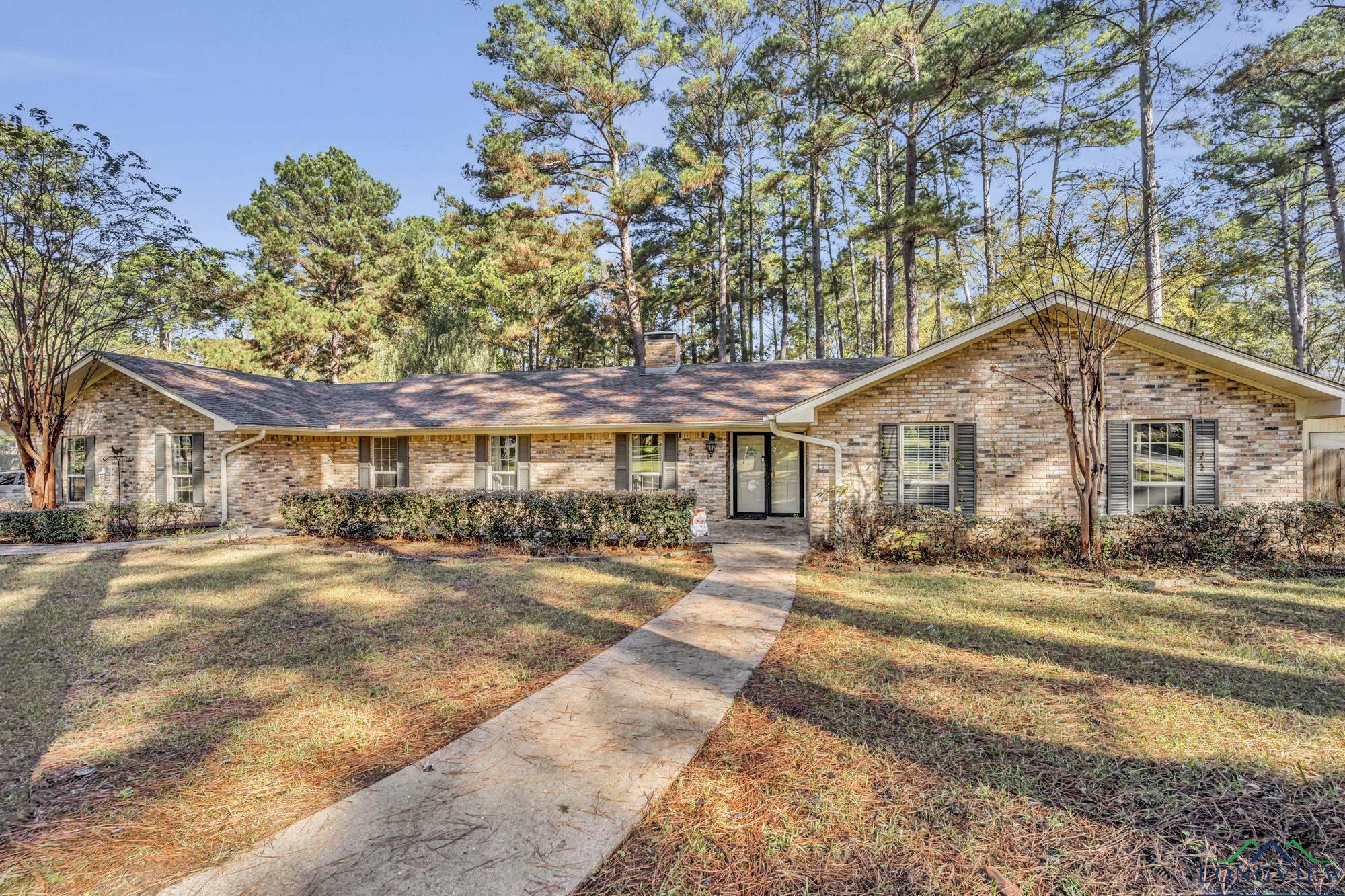 Property Photo:  502 Denise Drive  TX 75672 