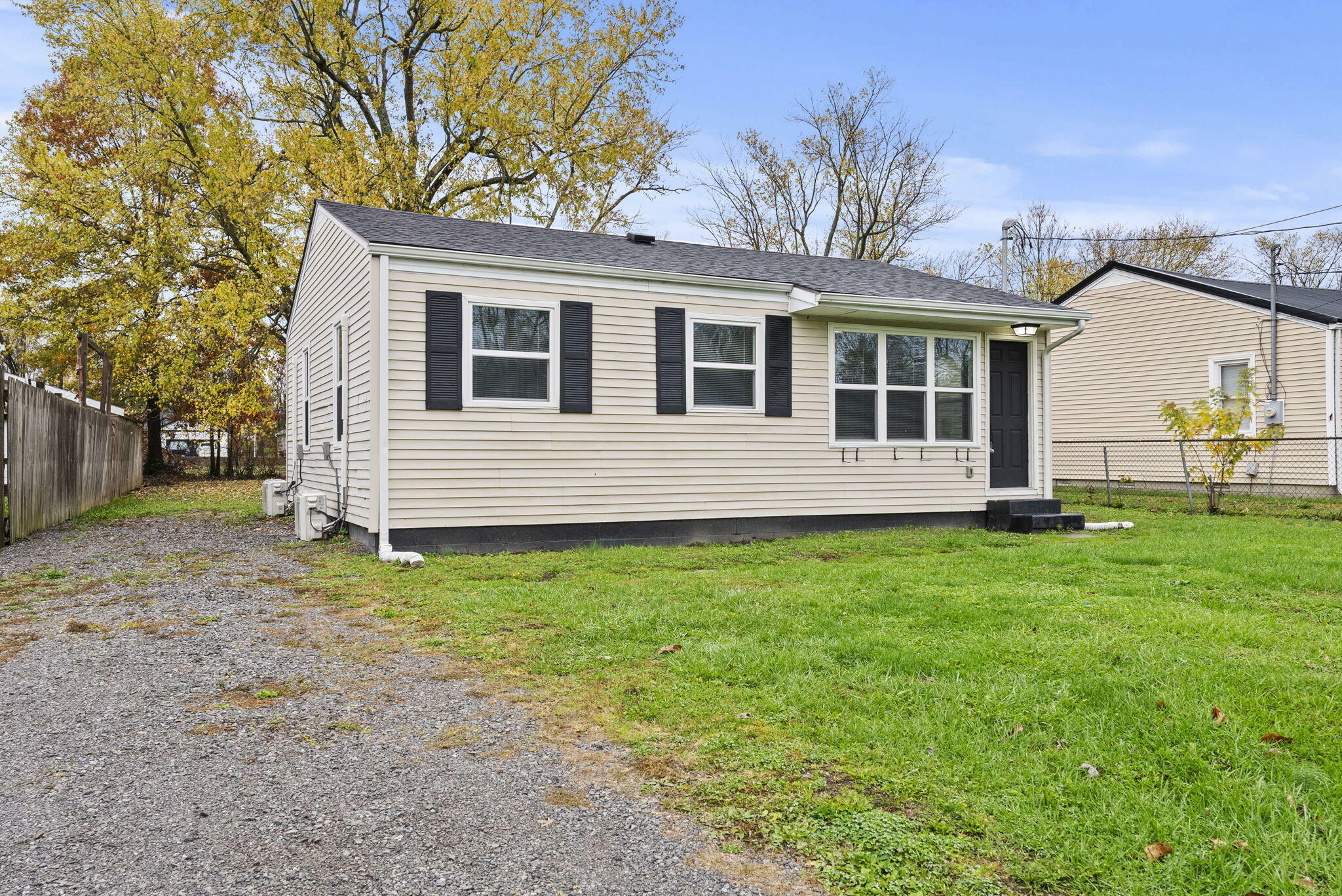 Property Photo:  127 East Grubbs Lane  KY 40422 