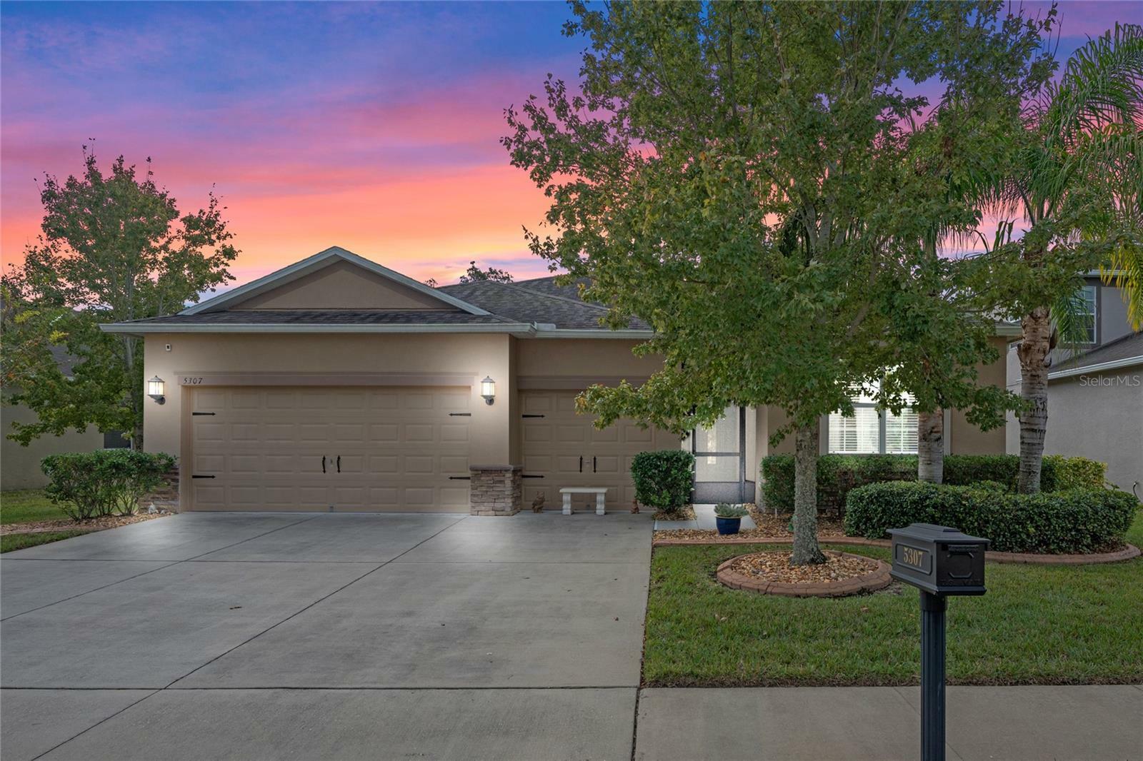 Property Photo: 5307 Cortland Drive FL 33837