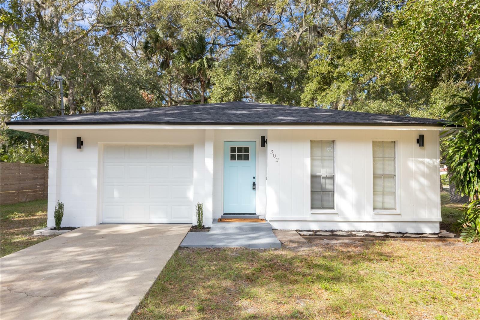 Property Photo:  302 Pine Avenue  FL 32771 