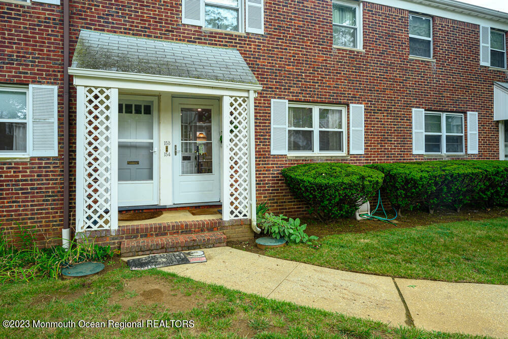 154 Manor Drive  Red Bank NJ 07701 photo