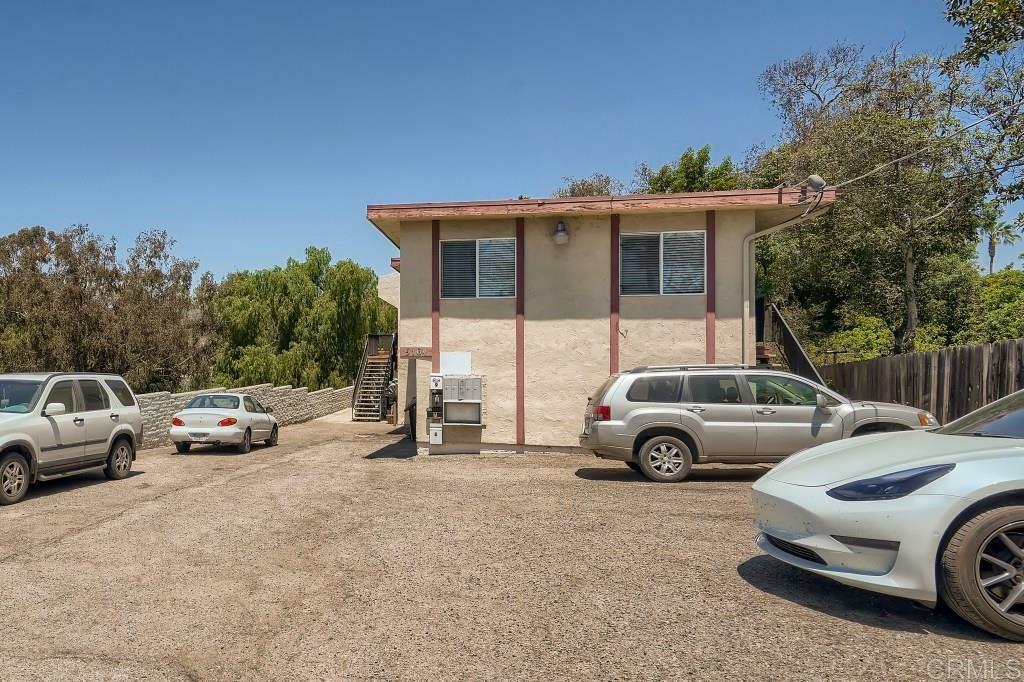 Property Photo:  5164 Landis Street 6  CA 92105 