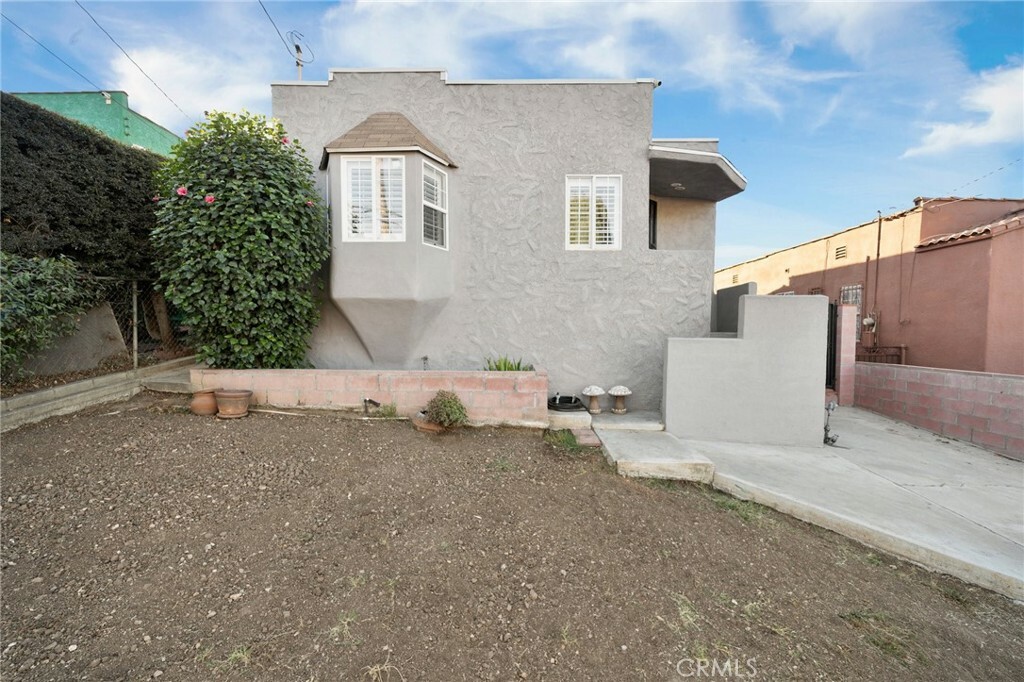 Property Photo:  1309 N Hazard Avenue  CA 90063 