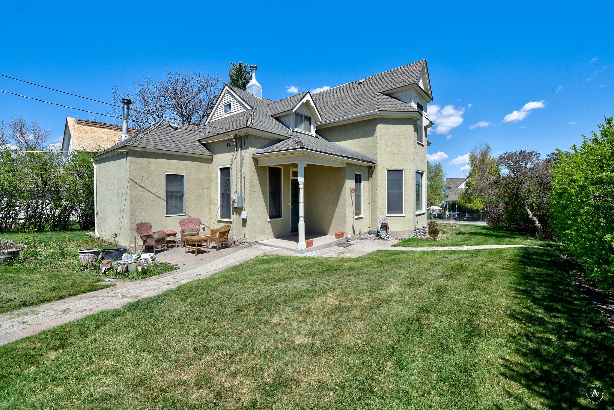 Property Photo:  1801 Choteau Street  MT 59601 